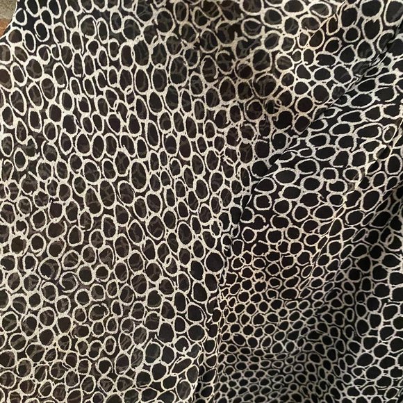 Diane Von Furstenberg Silk Blouse (US 2) - Picture 5 of 5